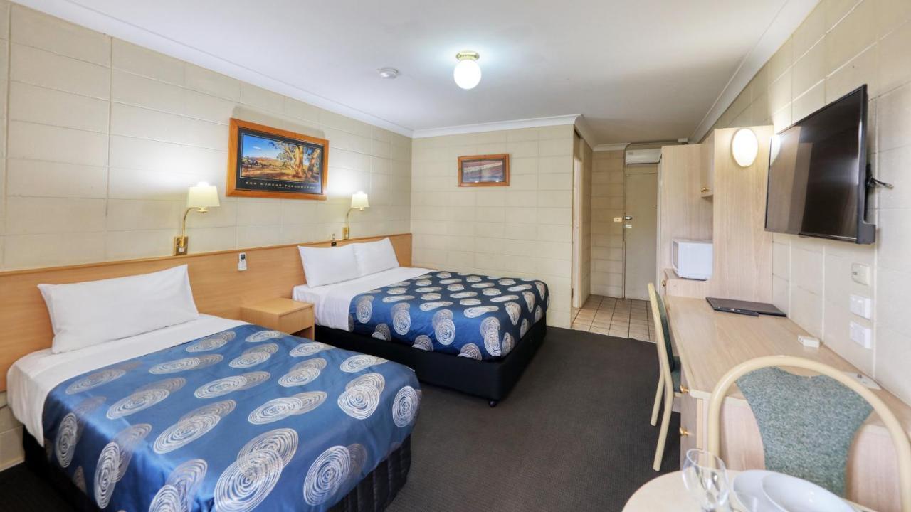 Cootamundra Gardens Motel Bagian luar foto